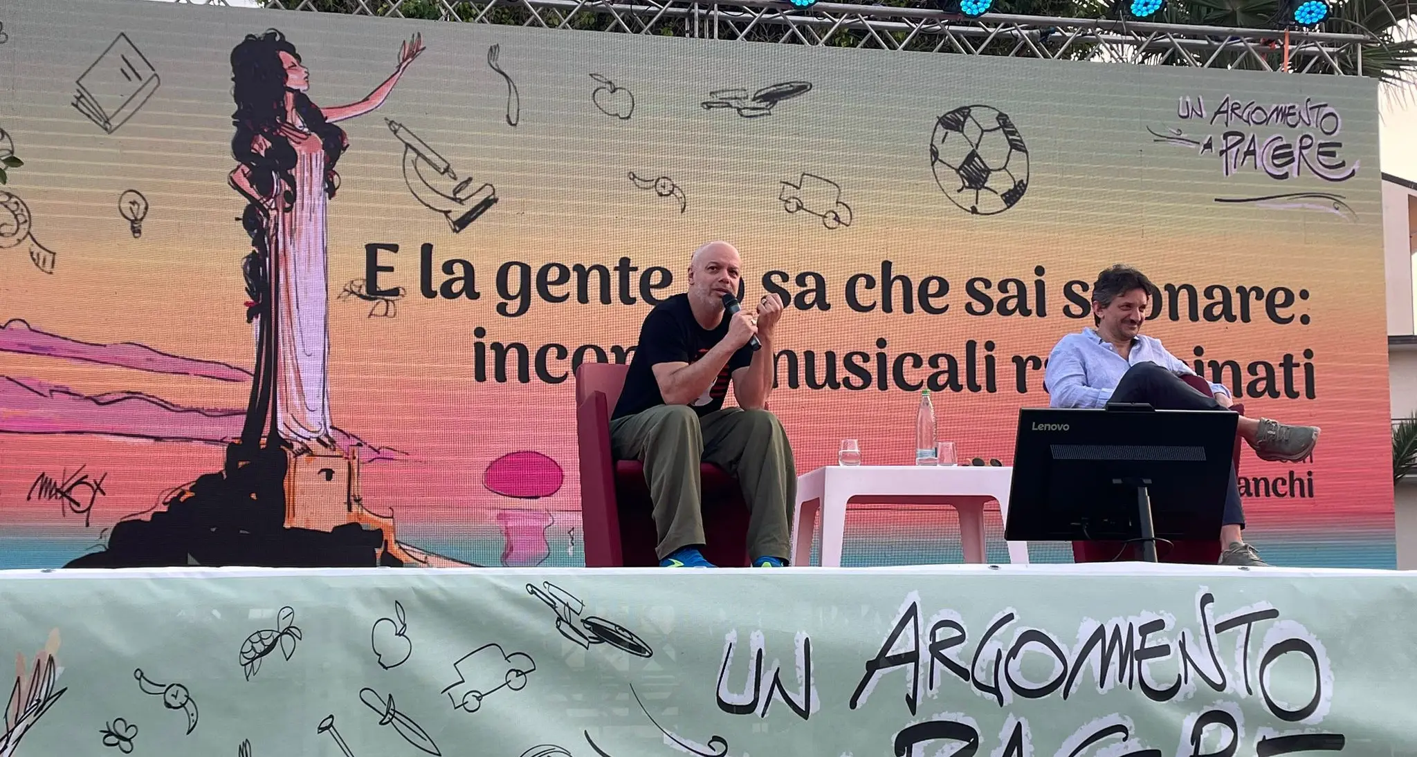 Roccella, Bianchi e Marcorè chiudono in musica il Festival dell’argomento a piacere\n