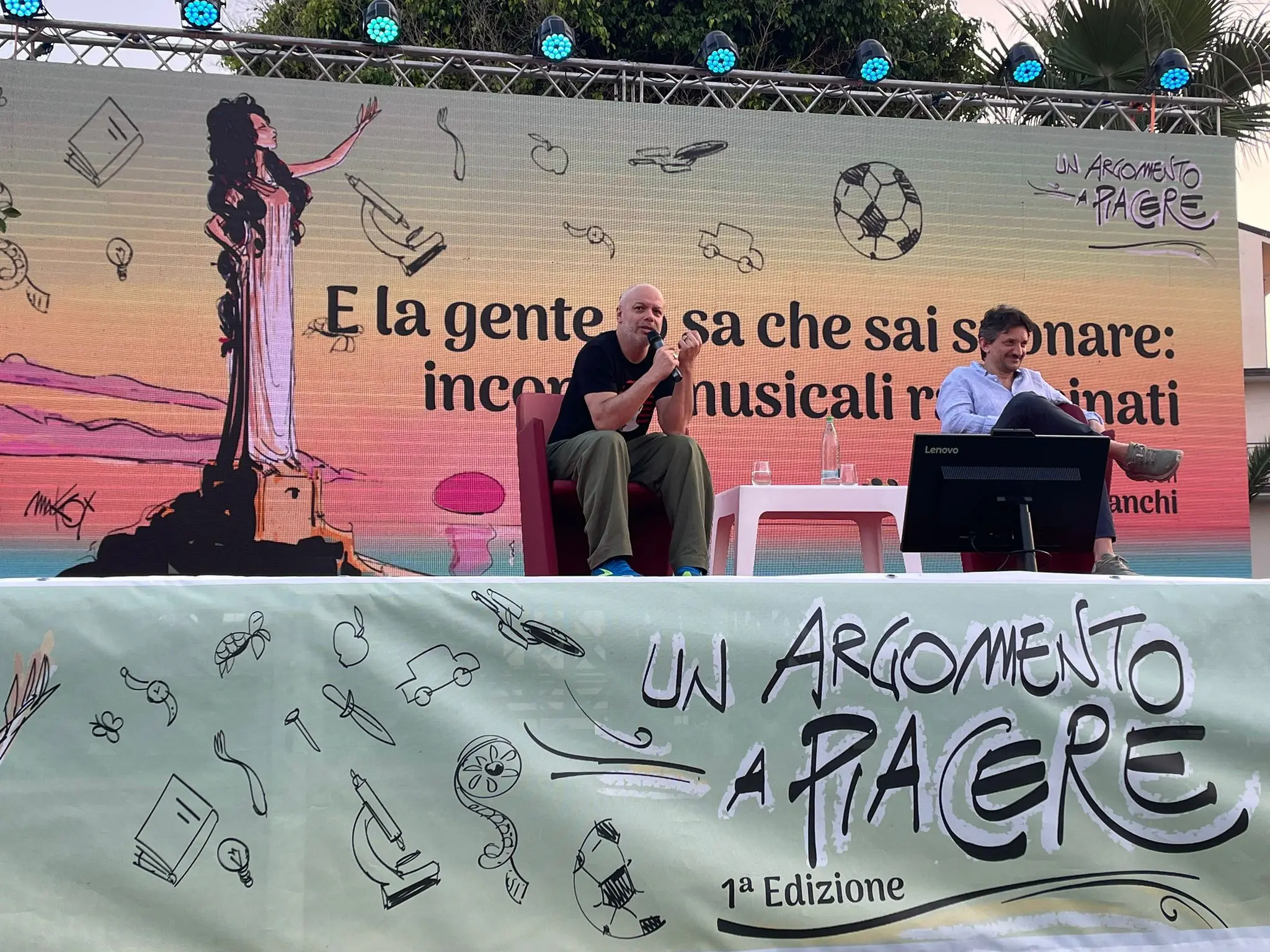 Roccella, Bianchi e Marcorè chiudono in musica il Festival dell’argomento a piacere\n