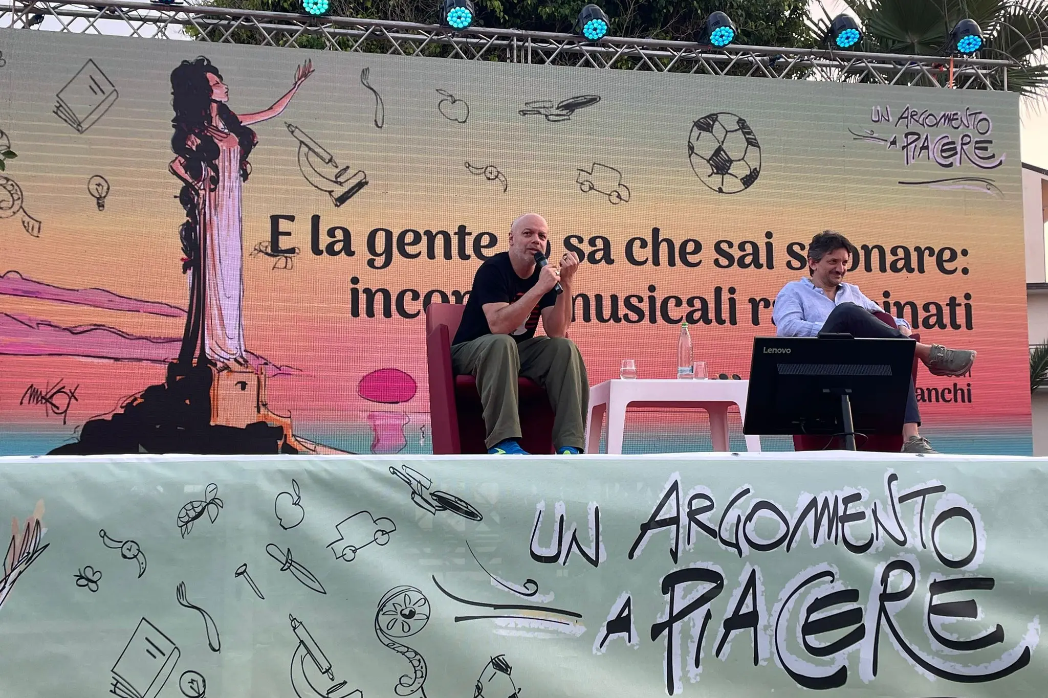 Roccella, Bianchi e Marcorè chiudono in musica il Festival dell’argomento a piacere\n