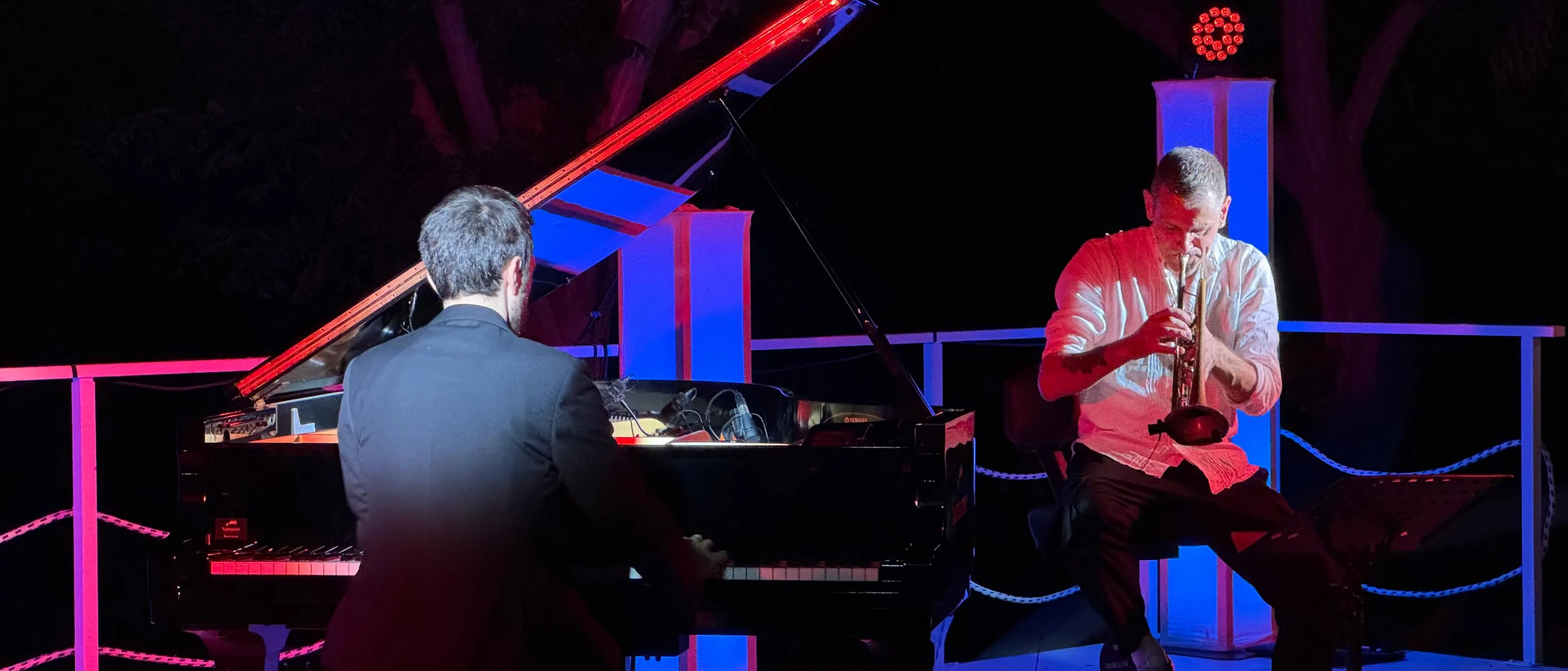 Sullo Stretto Il cielo è pieno di stelle: l'Altafiumara Fest omaggia Pino Daniele con\u00A0il jazz del duo Bosso-Mazzariello