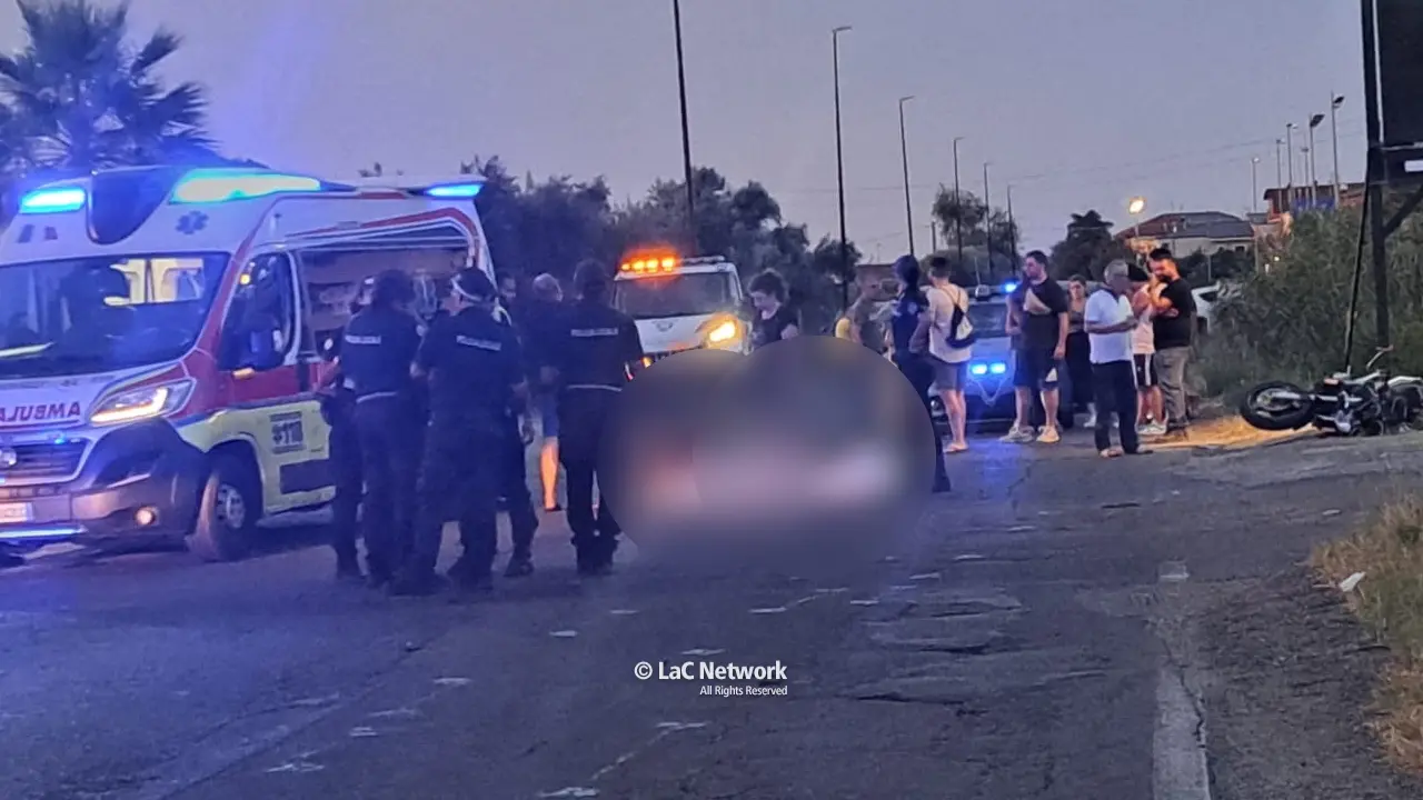 Incidente\u00A0a Corigliano Rossano, muore centauro 36enne dopo lo scontro\u00A0con un’auto\n