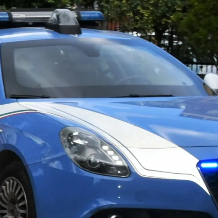 Crotone, aggredisce violentemente la moglie per gelosia: arrestato\n