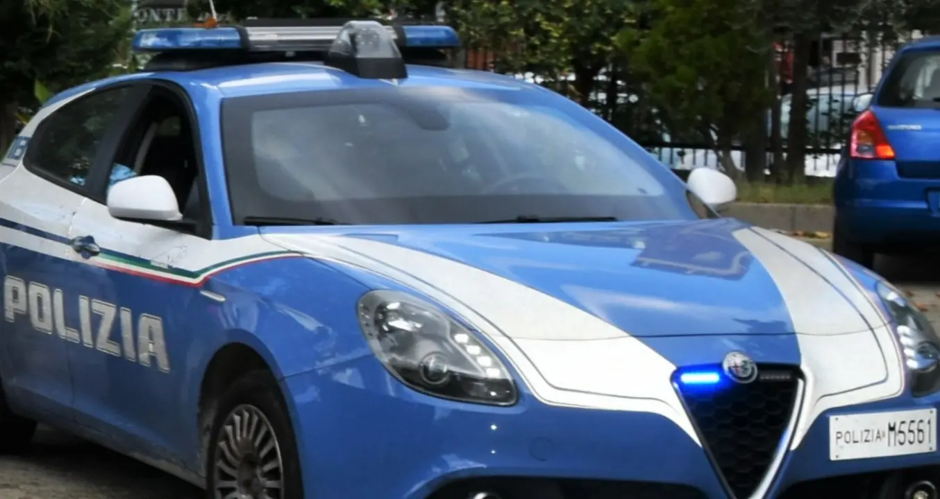 Crotone, aggredisce violentemente la moglie per gelosia: arrestato\n