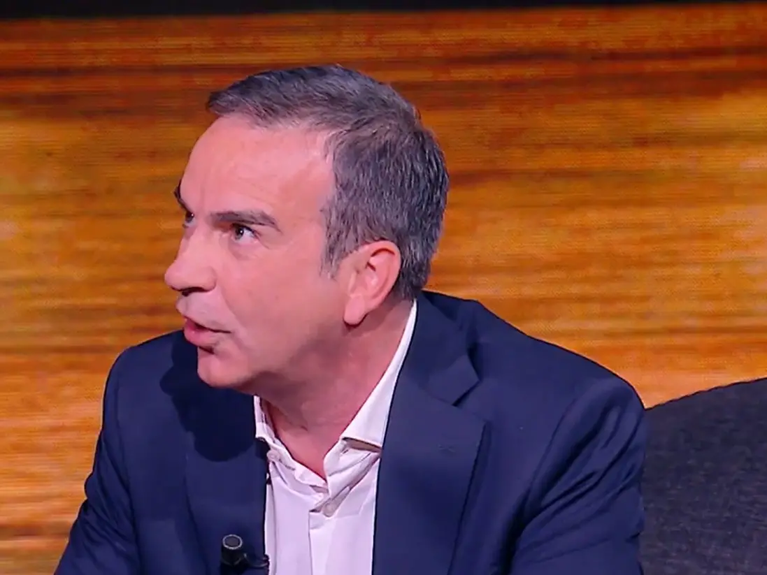 I 3 messaggi in codice (rosso) di Occhiuto lanciati dalle (ignare) reti Mediaset