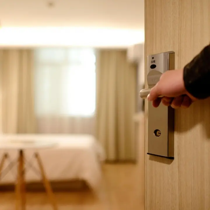 Presunta truffa per conseguire fondi pubblici, in funzione il resort sequestrato a Villapiana\n