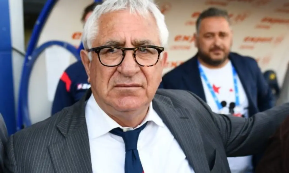 Cosenza, Ursino racconta il suo addio ai rossoblù: «Me ne volevo andare già dopo un mese»\n