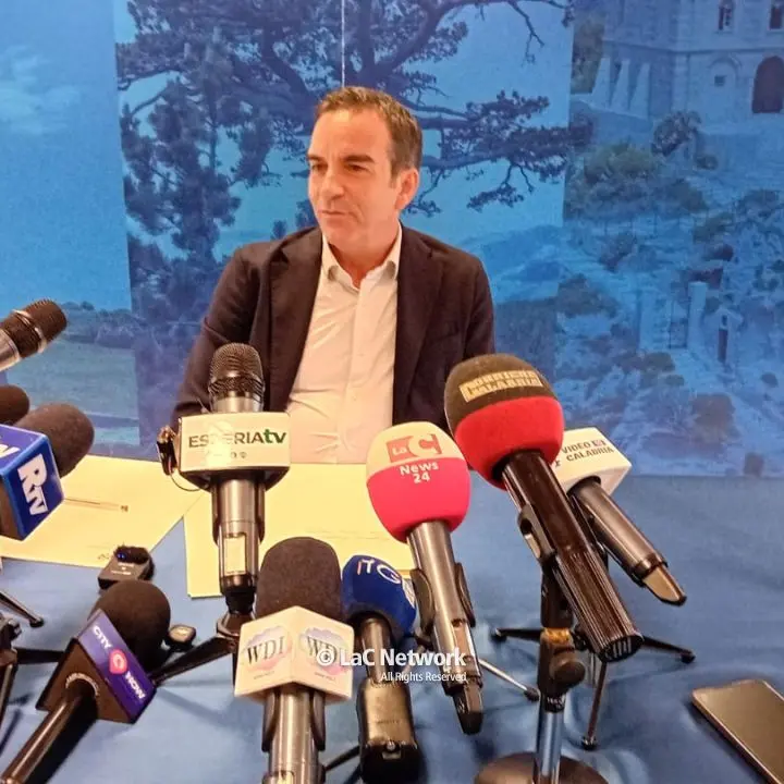 Occhiuto: «Ho governato la Regione con il massimo rigore, non voglio che la mia immagine sia sporcata» - LIVE\n