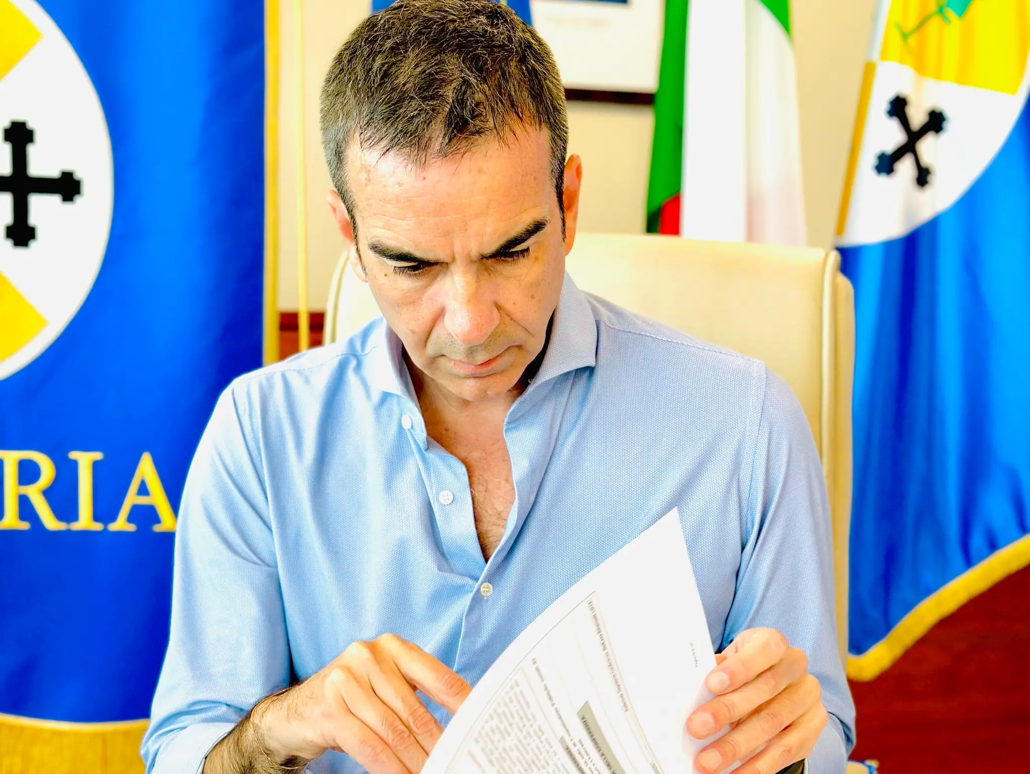 Toni da (finta) retromarcia, Occhiuto redento e anche un po’ redentore. E quel \"triangolo\" insidioso...