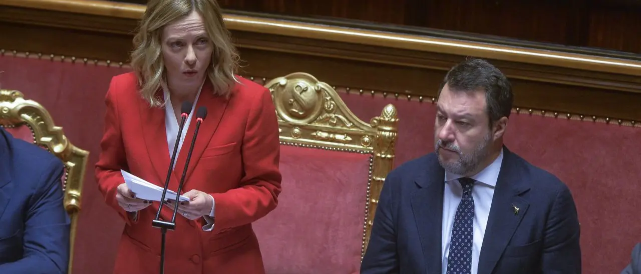 Meloni si smarca da Salvini: sullo scacchiere globale è scontro tra filo-europeismo e asse con Trump