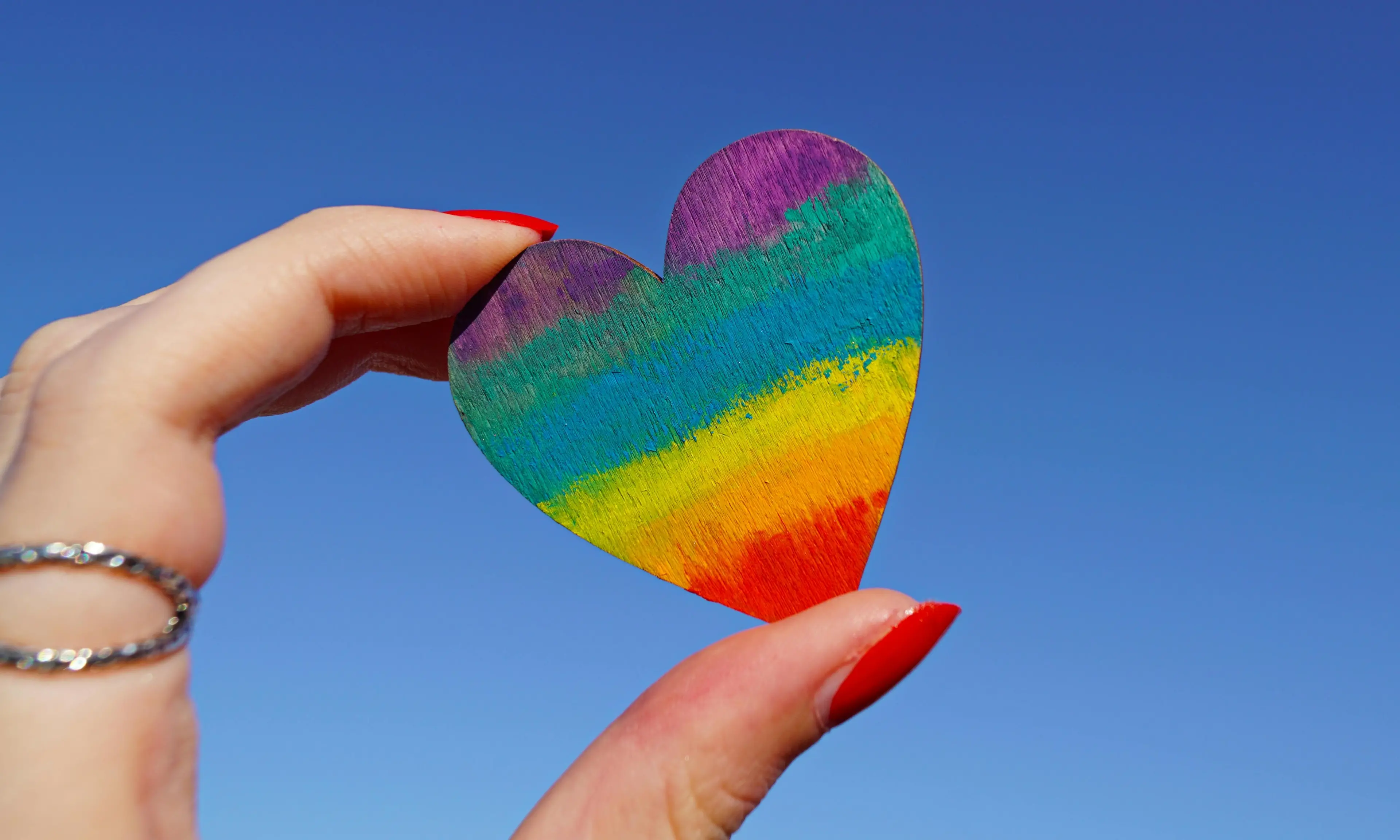 L’esuberanza del dissenso: il Pride di Cosenza come atto di libertà e identità\n