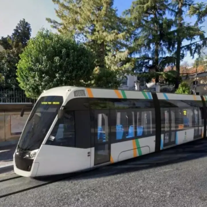 I nuovi tram di Brescia saranno realizzati nello stabilimento Hitachi a Reggio Calabria: commessa da 77 milioni\n