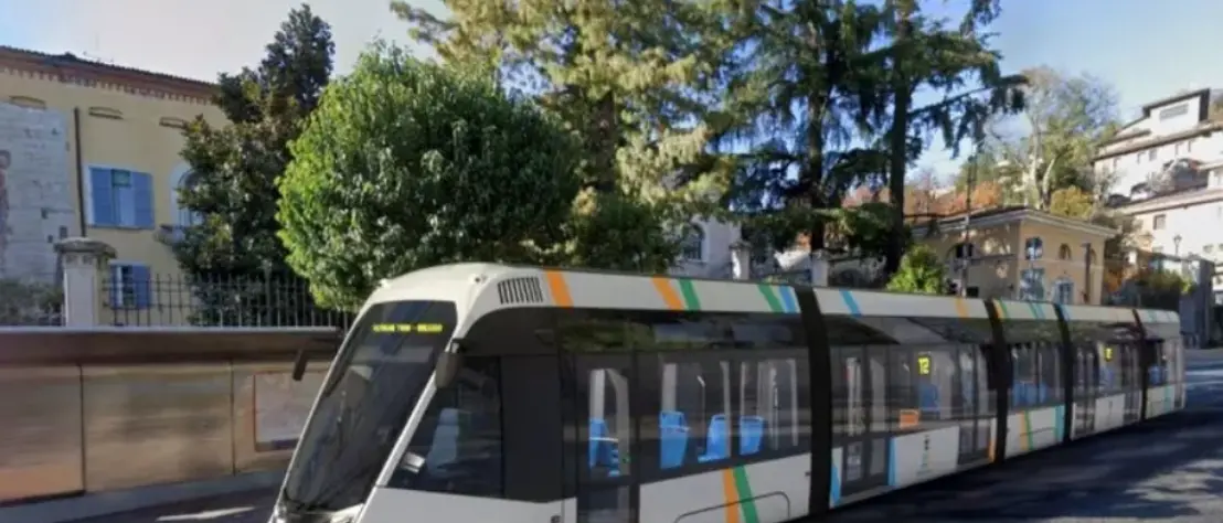 I nuovi tram di Brescia saranno realizzati nello stabilimento Hitachi a Reggio Calabria: commessa da 77 milioni\n