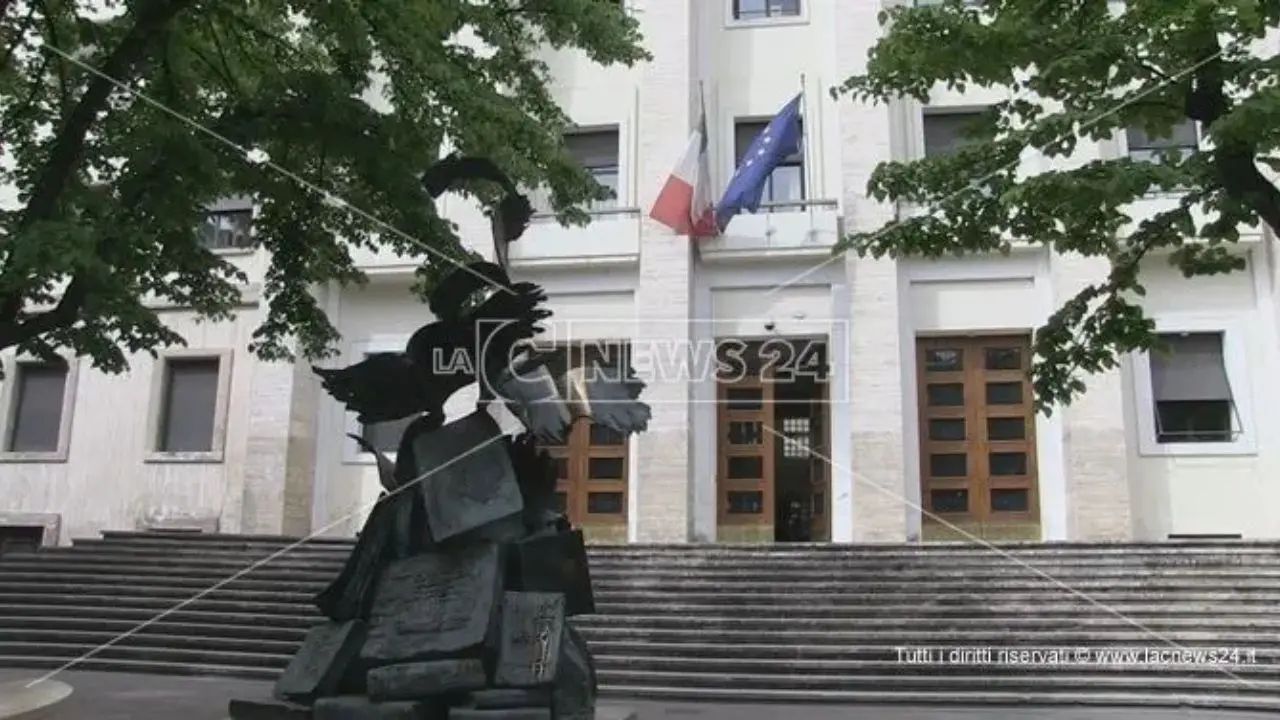 Sparatoria sul lungomare di\u00A0Rossano, il prefetto convoca il comitato per l’ordine pubblico a Cosenza\n