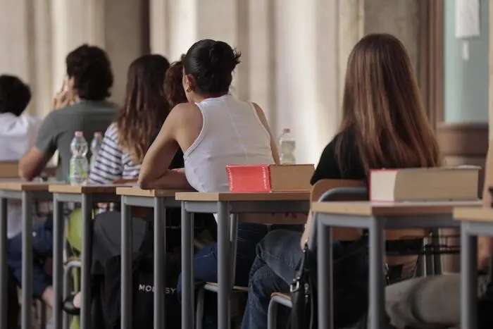 Maturità: la seconda prova d’esame. Al Classico un testo di Cicerone sull'amicizia, allo\u00A0Scientifico Cartesio e le funzioni\n