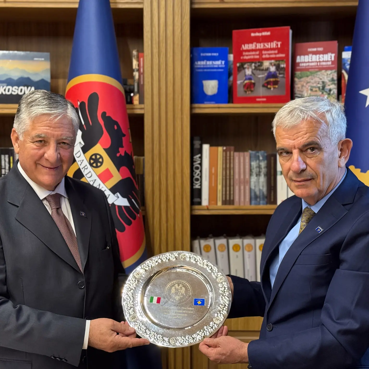 Un ponte d’identità, storia e tradizioni: le comunità arbëreshe di Calabria rafforzano i legami con il Kosovo\u00A0\n