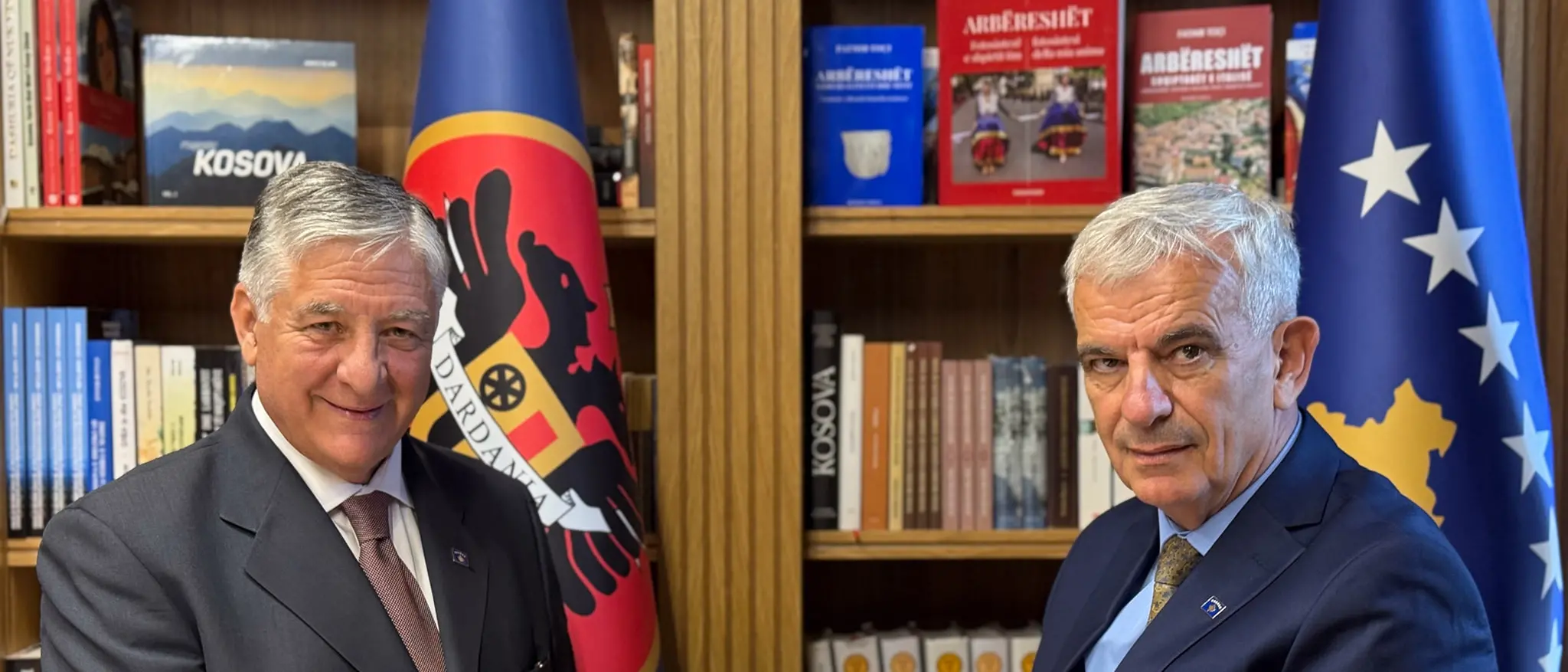 Un ponte d’identità, storia e tradizioni: le comunità arbëreshe di Calabria rafforzano i legami con il Kosovo\u00A0\n