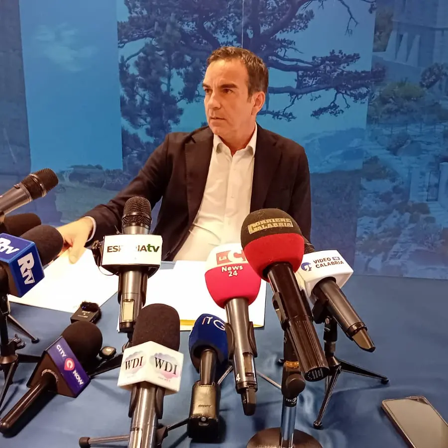 L’inchiesta su Occhiuto, la guerra nell’Anci e Sbarra al Governo: i tre fronti caldissimi per Forza Italia in Calabria