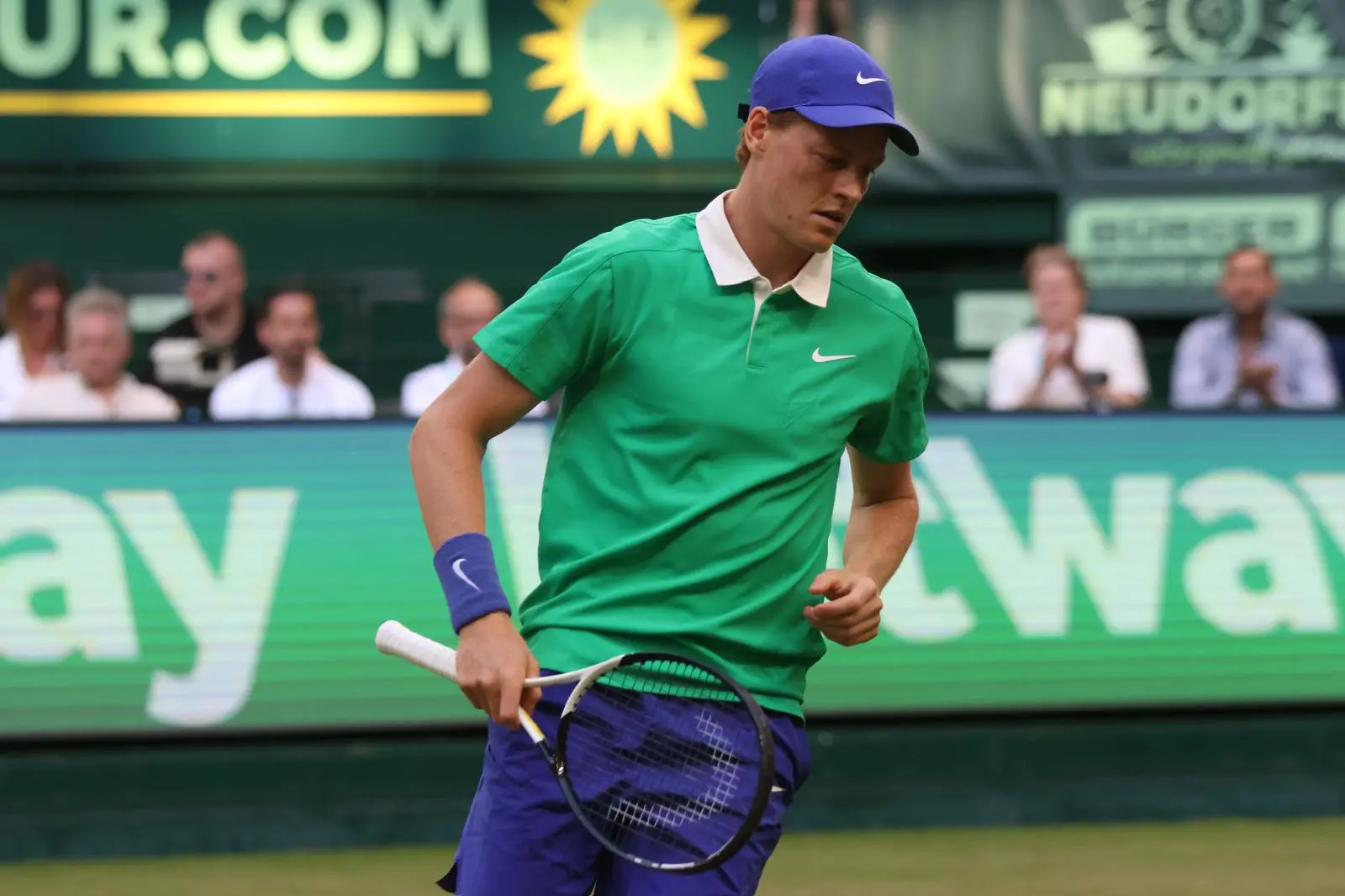 Tennis, Sinner rimontato da Bublik: il numero uno al mondo esce agli ottavi ad Halle