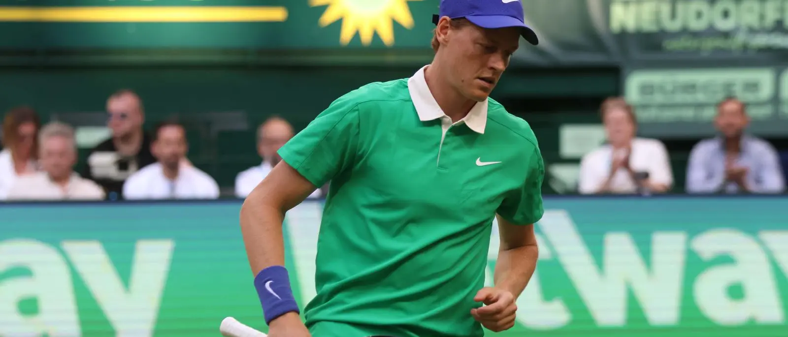 Tennis, Sinner rimontato da Bublik: il numero uno al mondo esce agli ottavi ad Halle