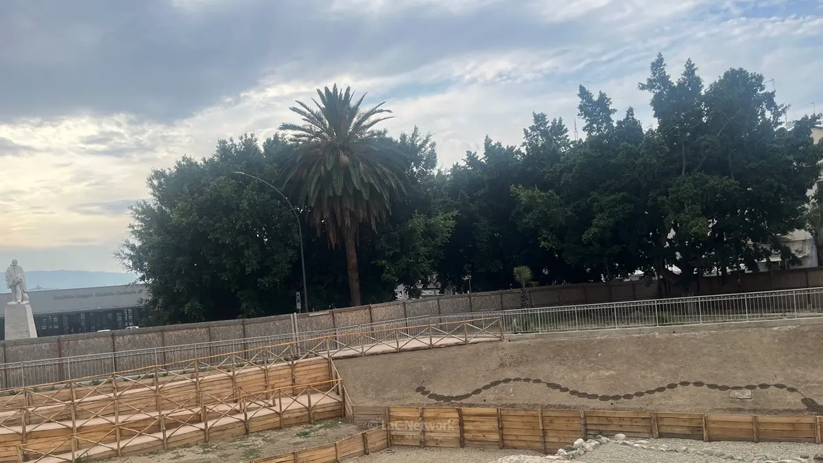 <p>Reggio Calabria, area archeologica di piazza Garibaldi quasi pronta all&#39;apertura al pubblico</p>\\n
