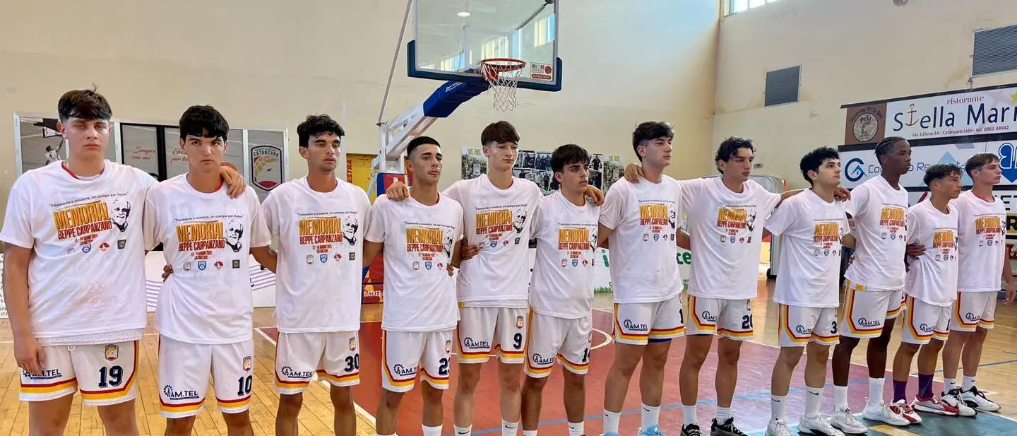 Basket, a Catanzaro il memorial Beppe Carpanzano mette in mostra i campioni del futuro\n