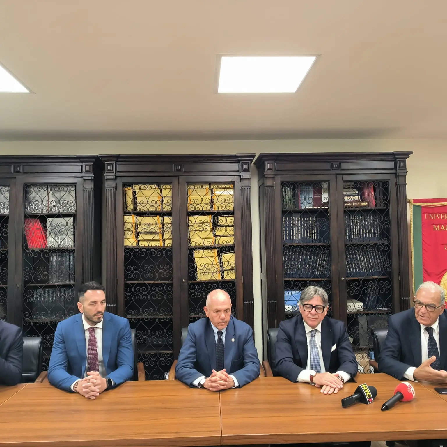 Intesa tra Università di Catanzaro e Confcommercio:\u00A0programmato il master\u00A0su Costruzione e consolidamento d’impresa\n