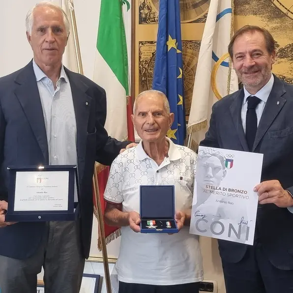 Stella di bronzo ad\u00A0Antonio Rao, il maratoneta 92enne di Polistena premiato dal Coni\n