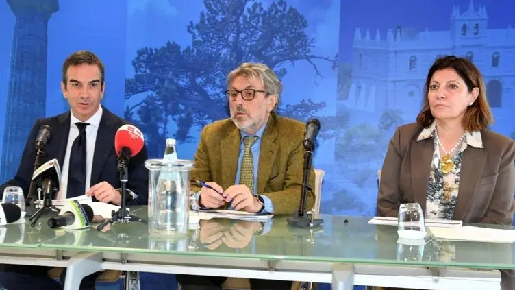 Nuovi ospedali di Catanzaro, Cosenza e Crotone, la Regione chiede un miliardo in più all’Inail: ecco il piano\n