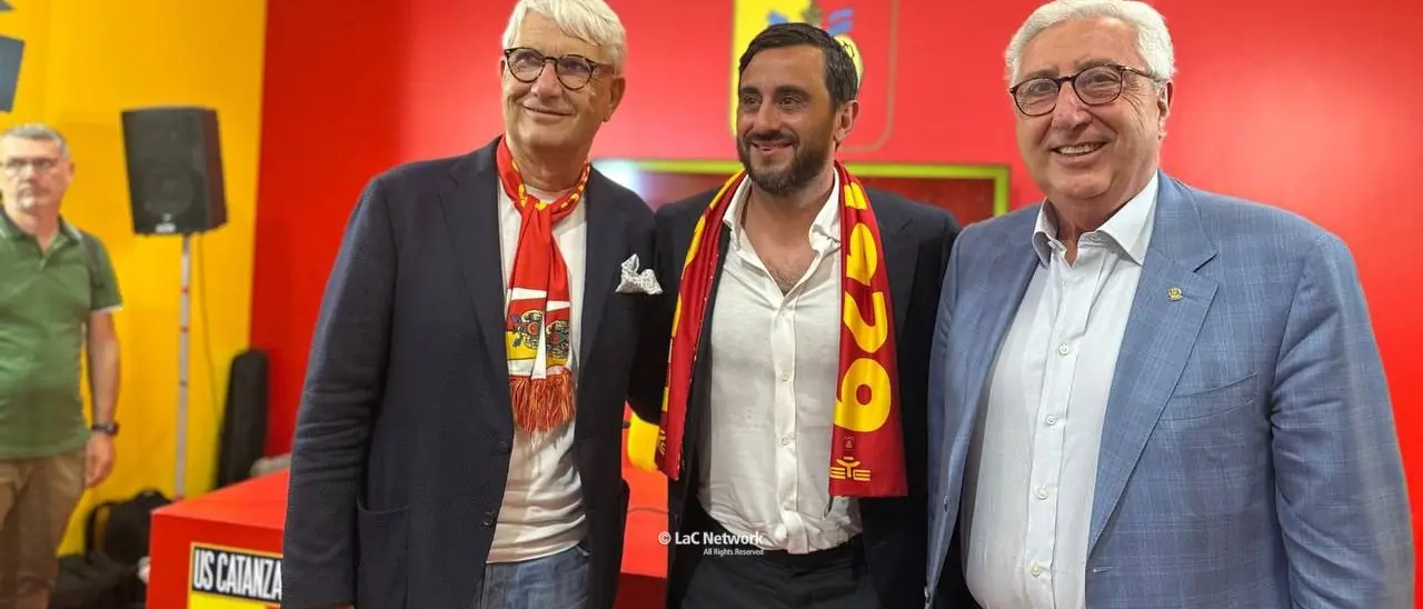 Catanzaro, al via la nuova stagione: raduno, test medici e primo allenamento agli ordini di Aquilani\n