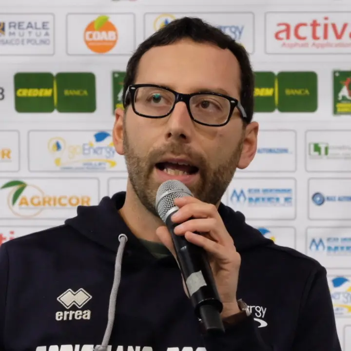 Volley Corigliano, prosegue lo slancio positivo. Sosto assicura: «Roster importante per far sognare i tifosi»