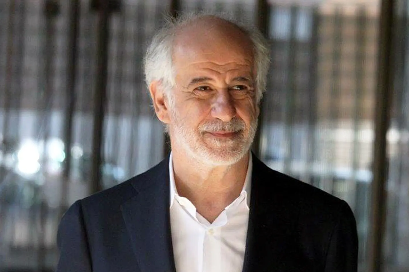 Toni Servillo in Calabria: per l’attore la Colonna d’oro alla carriera\n