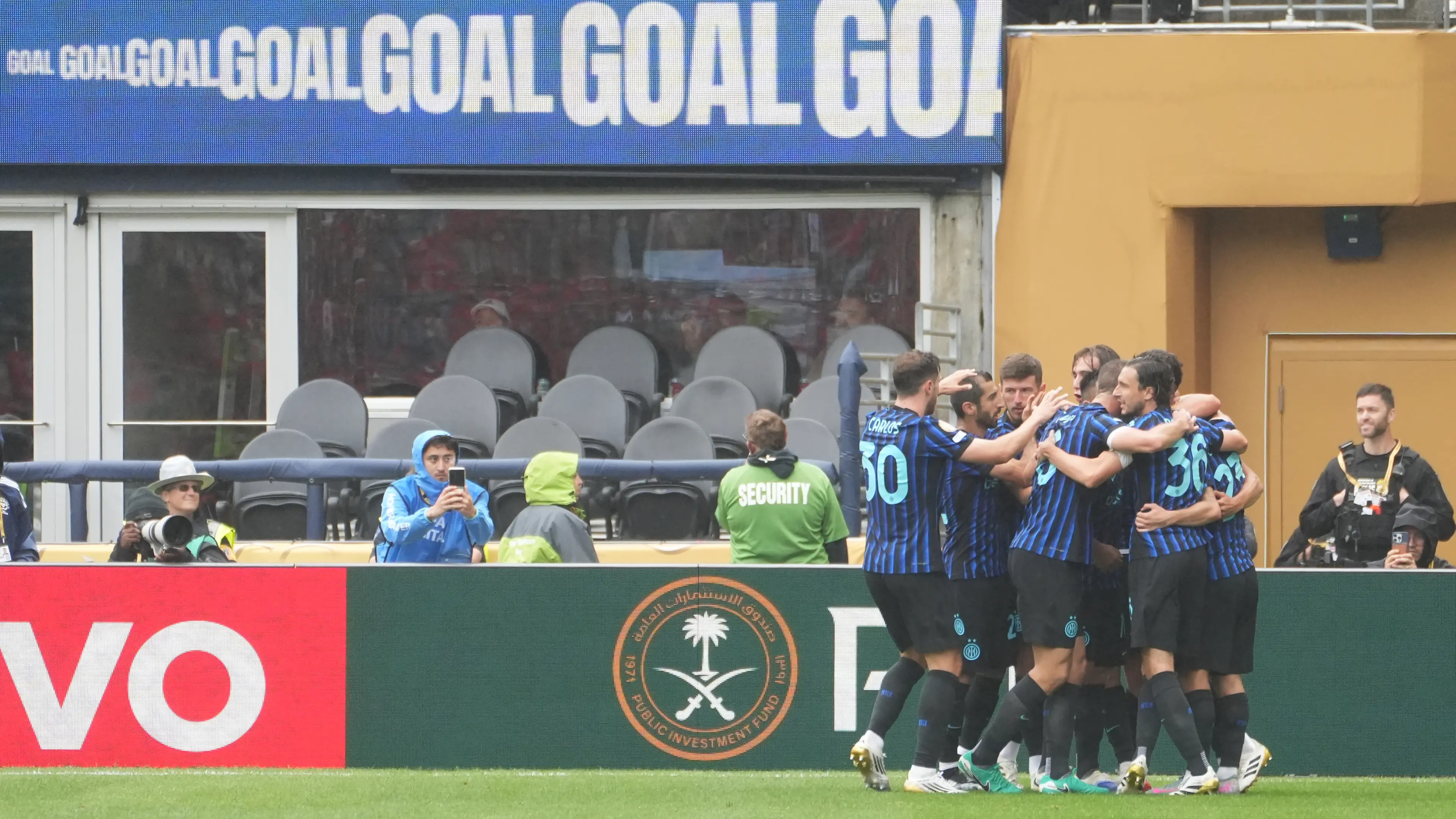 Inter Milan midfielder Valentin Carboni (45) celebrates his stoppage time go-ahead goal with his teammates during the second half of a FIFA Club World Cup match against Urawa Red Diamonds at Lumen Field in Seattle, Washington on 21 Jun 2025. (Photo credit Nate Koppelman / Sipa USA) , Nate Koppelman/Sipa USA