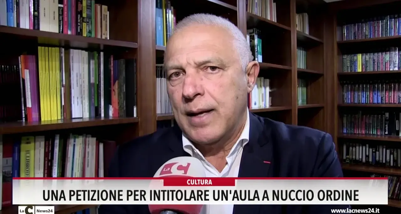 Una petizione per intitolare un'aula a Nuccio Ordine