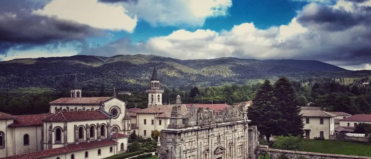 Calabria mistica: un pellegrinaggio nell’anima tra santi, silenzi e santuari\n