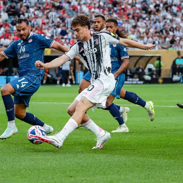 Mondiale per club, la Juventus fa il bis con un super Yildiz: battuta la\u00A0Widad Casablanca per 4-1\n
