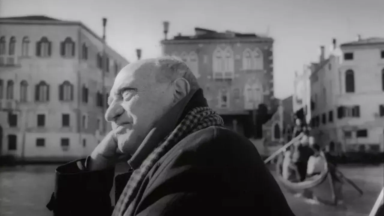 Lutto nel mondo dell’arte, è morto Arnaldo Pomodoro: lo scultore aveva 99 anni\n