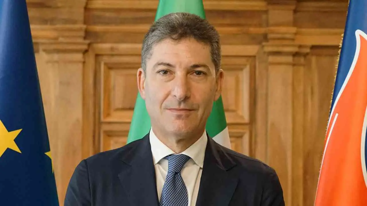 Il capo della polizia Pisani nella bufera: il caso Giambruno accelera la parabola discendente\n