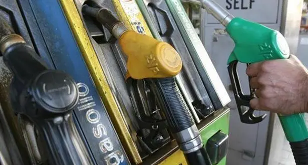 Caro benzina, Calabria sul podio: in una settimana il pieno è aumentato di oltre 2 euro\n