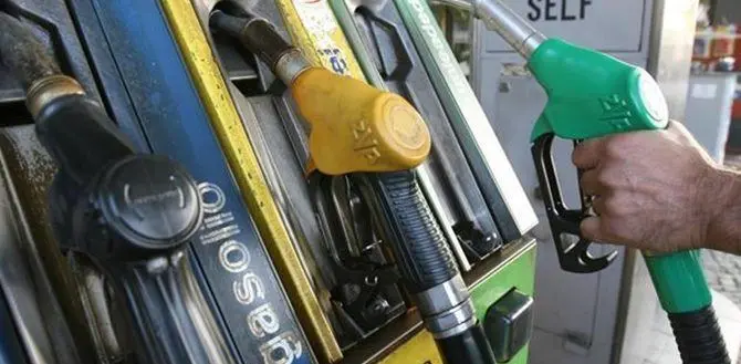 Caro benzina, Calabria sul podio: in una settimana il pieno è aumentato di oltre 2 euro\n