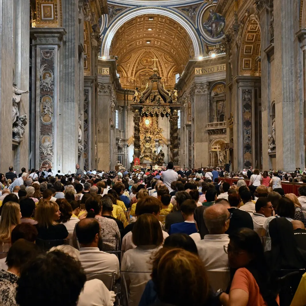 Giubileo 2025, la promessa mancata: meno turisti del previsto, Roma si interroga\n