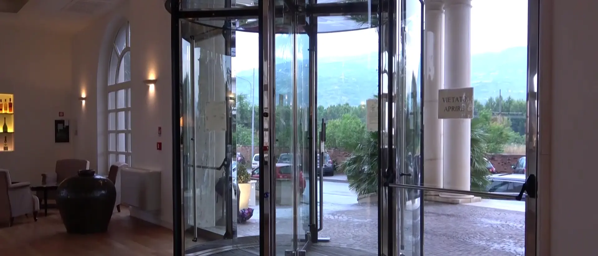 Class action contro\u00A0Booking, Perino (Federalberghi): «Per 600 alberghi calabresi possibile un risarcimento milionario»