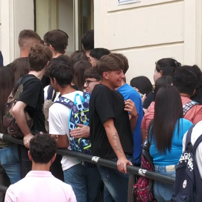 Il Rispetto declinato in storia, filosofia e attualità: la Maturità di Giulia e Mariele: «Coltiviamo con lo studio la speranza di futuro»