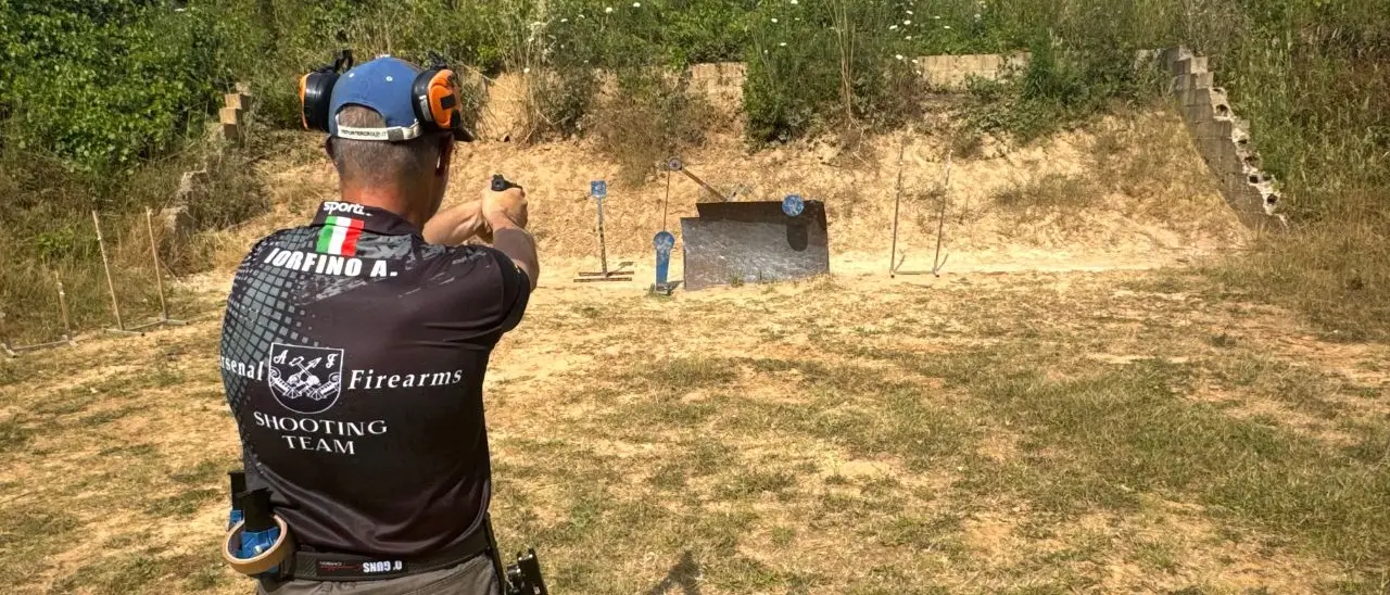 Mondiale di tiro dinamico, c’è anche il vibonese Andrea Iorfino tra gli azzurri: «Emozione fortissima, non vedo l’ora»