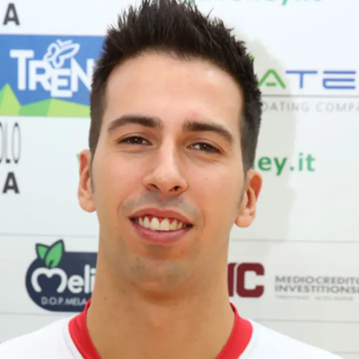 Volley, dalla Champions al Corigliano: la società ionica confeziona il colpo Antonio De Paola\n