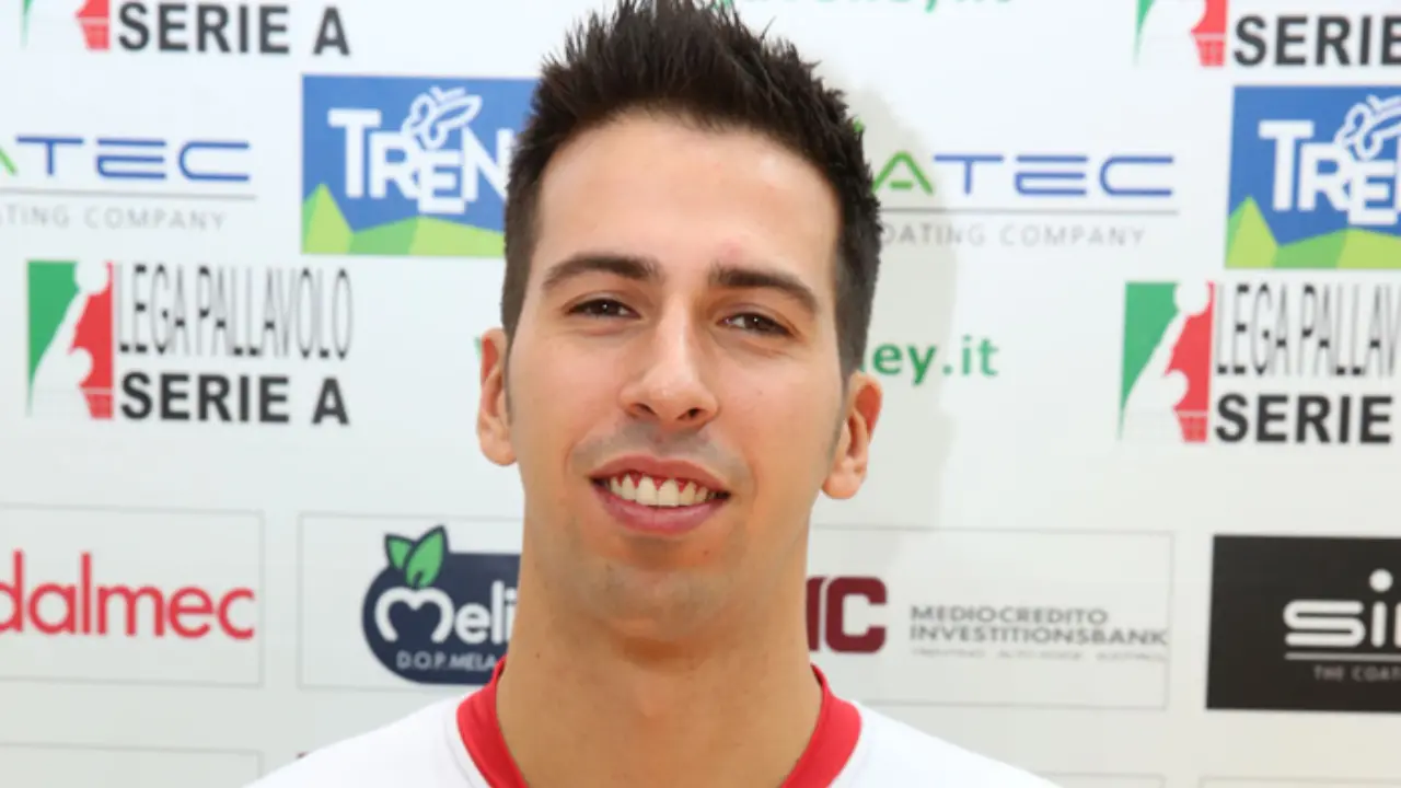 Volley, dalla Champions al Corigliano: la società ionica confeziona il colpo Antonio De Paola\n
