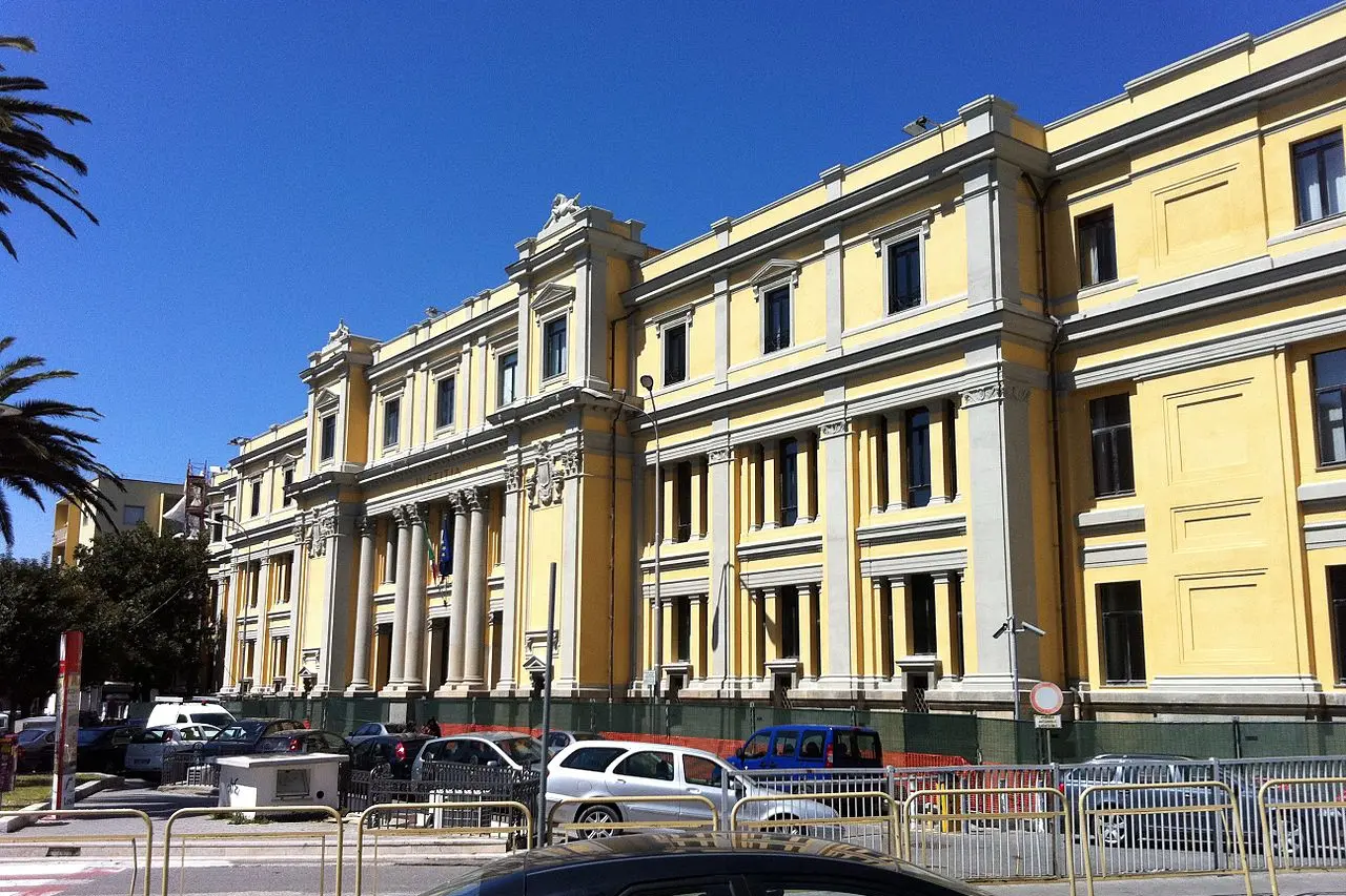 <p>La Corte d&#39;appello di Catanzaro</p>\\n