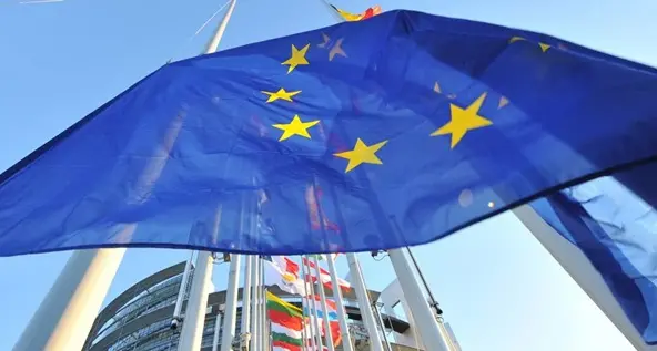 Fondi del Pnrr per il riarmo europeo,\u00A0la proroga di 18 mesi divide l’Ue: «Sbagliato spostare i soldi dal sociale alle bombe»\n