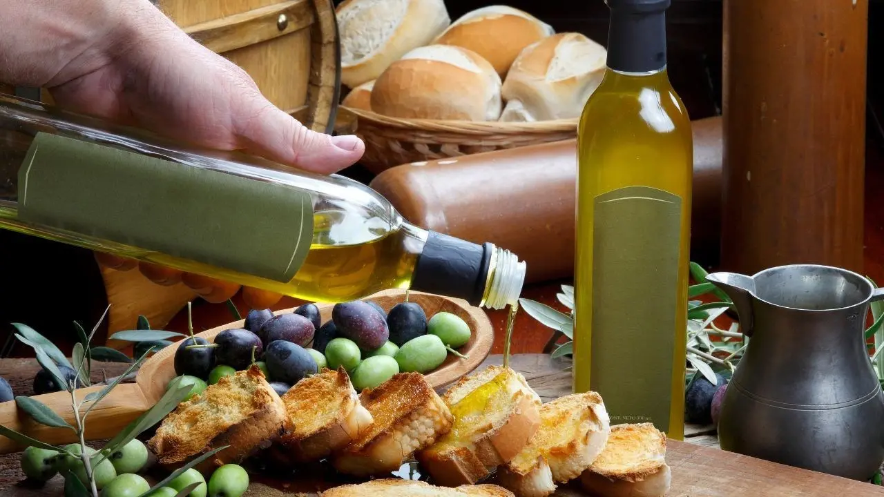 Guida agli extravergini Slow Food, sabato a Vibo Valentia la presentazione regionale