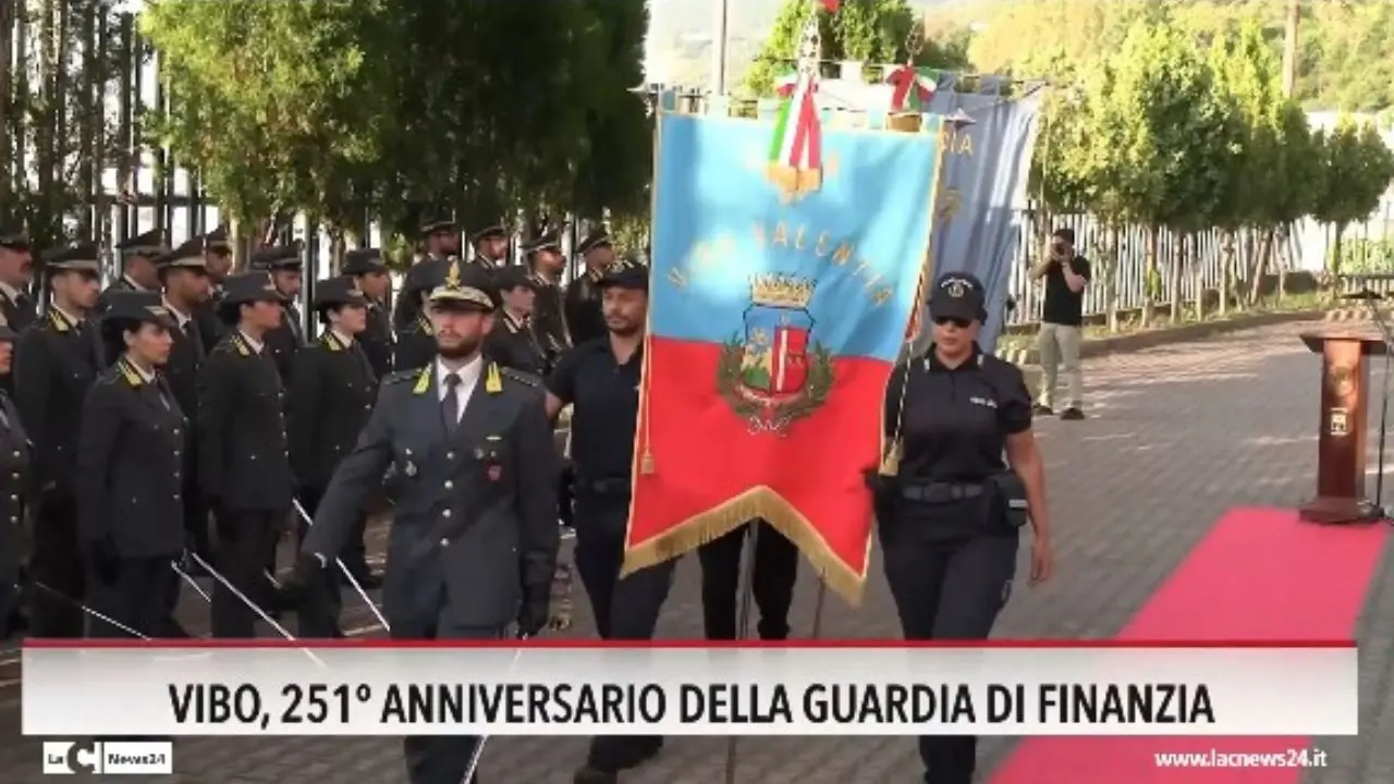 Vibo, 251 anniversario della guardia di finanzia