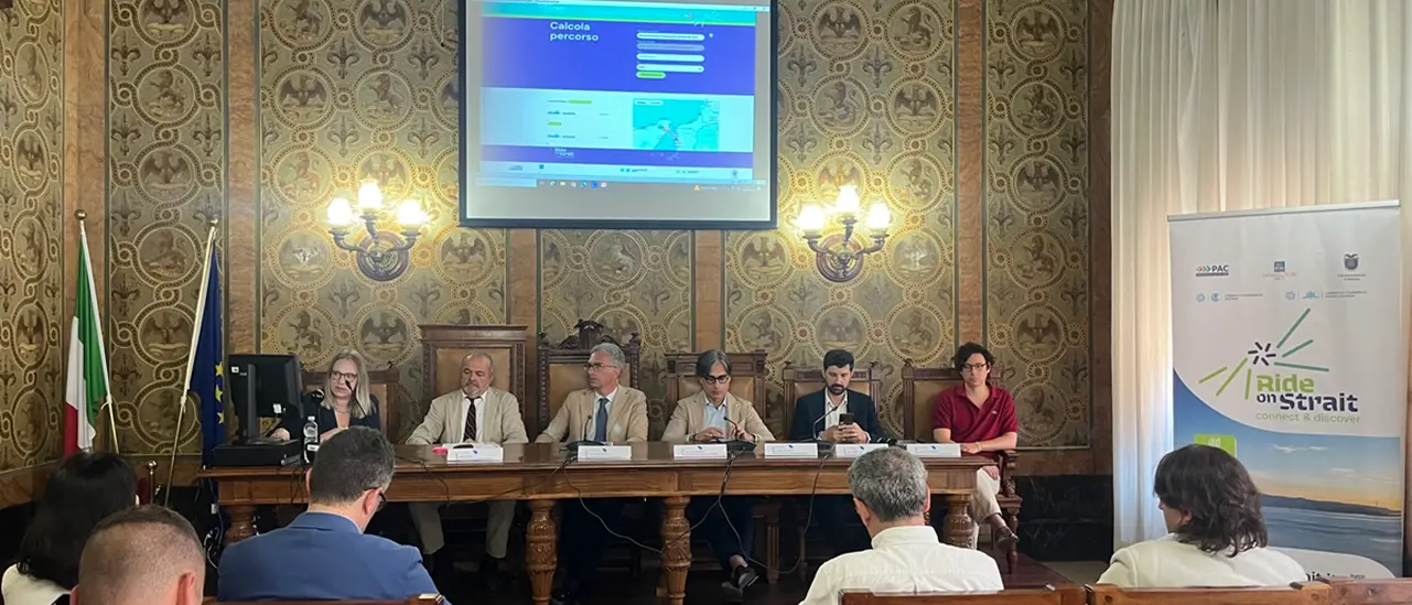 Ride on Strait, turismo e mobilità nell’area dello Stretto: presentato il\u00A0portale digitale che unisce Reggio Calabria e Messina\n